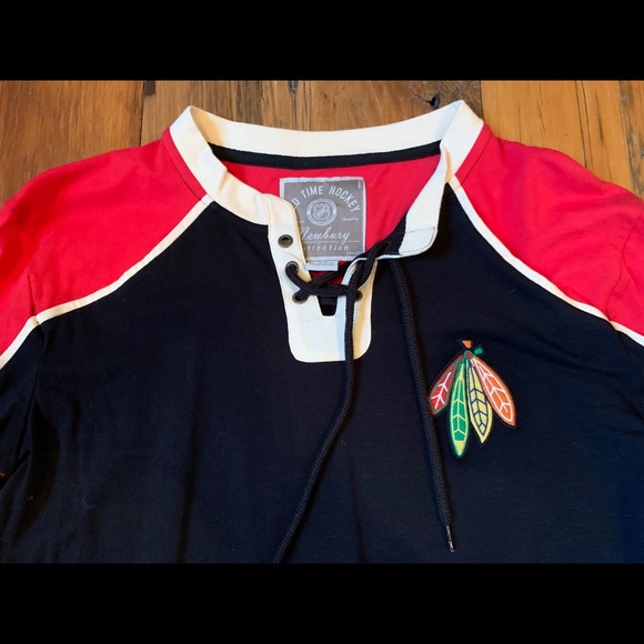 Official NHL Chicago Blackhawks Long Sleeve T - Picture 2 of 3
